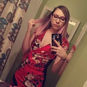 Meet your Posher, Lexie